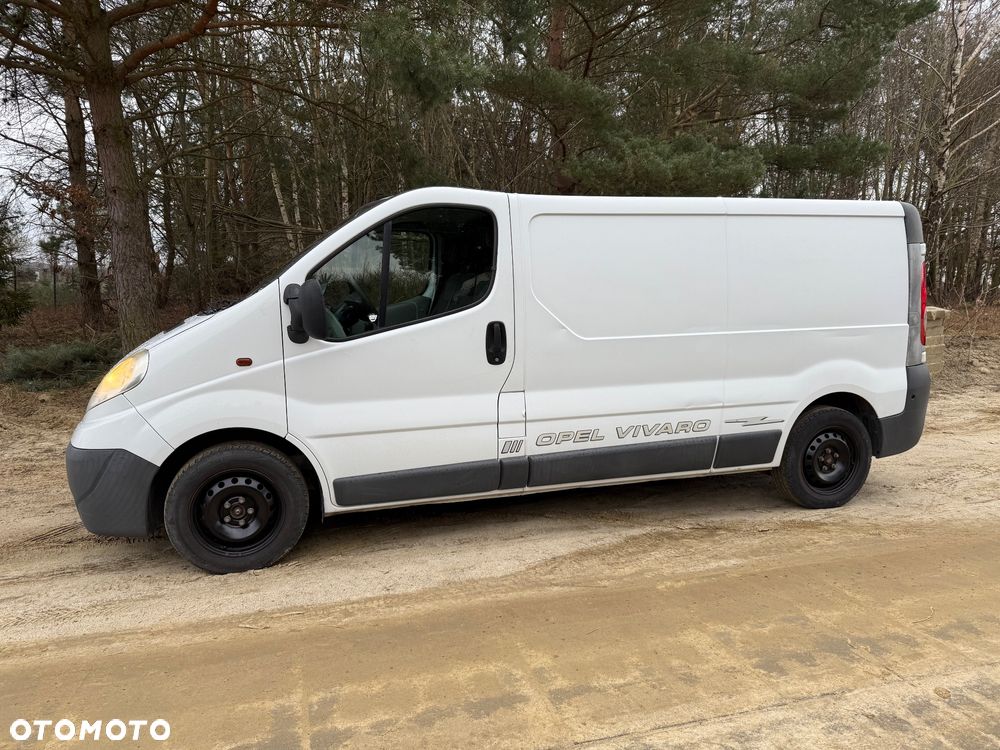 Opel Vivaro - 1