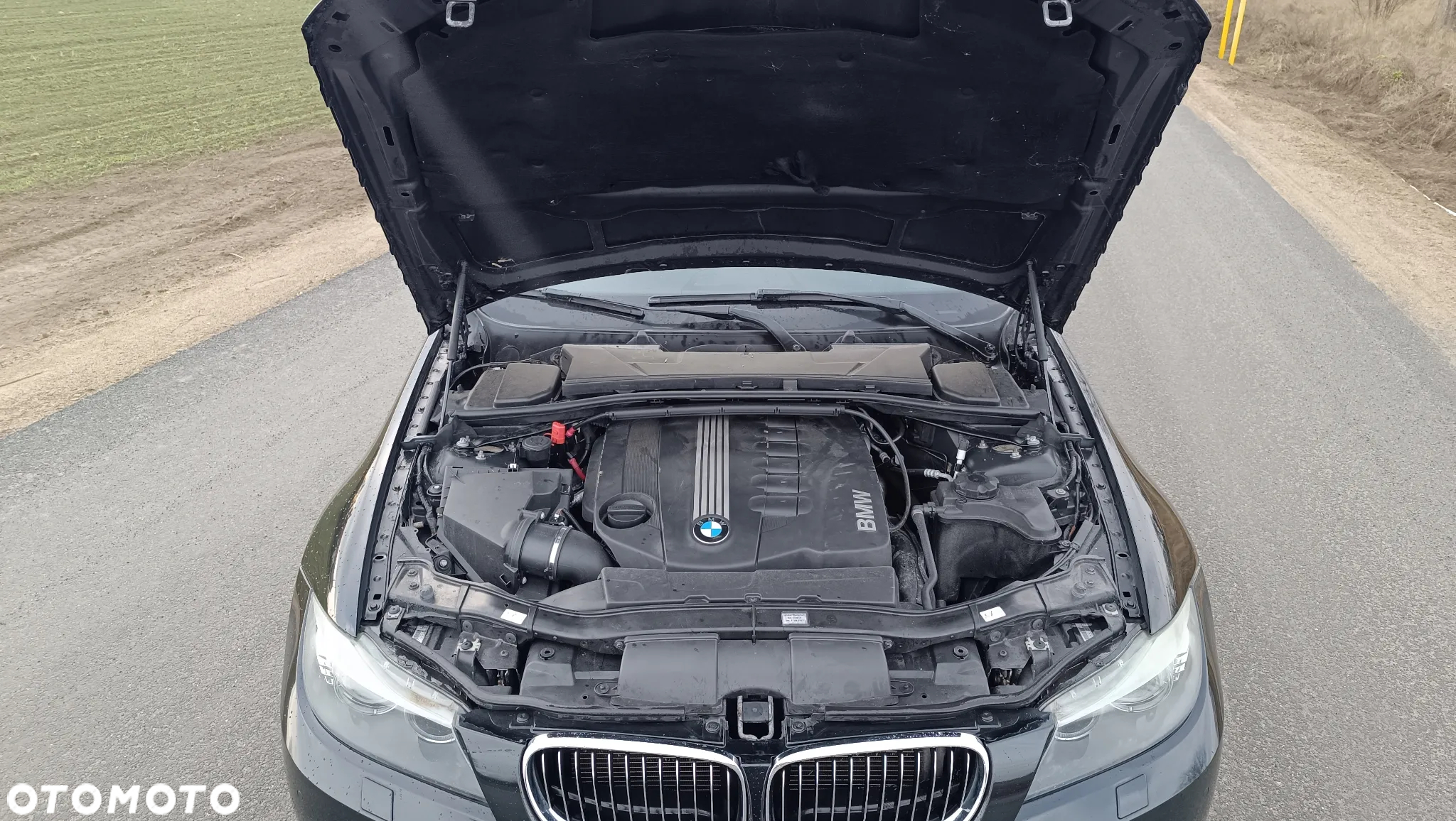 BMW Seria 3 330d DPF Touring Edition Sport - 23