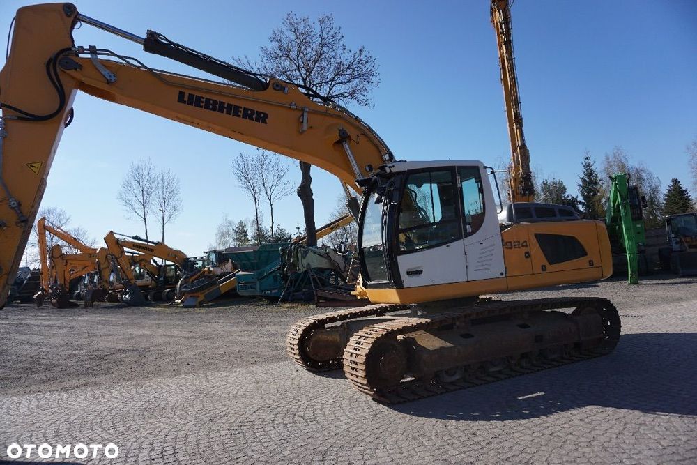 Liebherr R924LC, Większy zasięg - 7