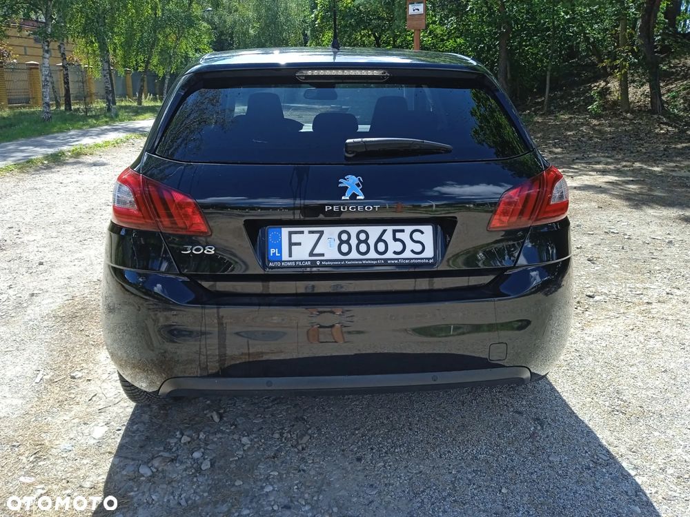 Peugeot 308 PureTech 130 Stop & Start Allure - 17