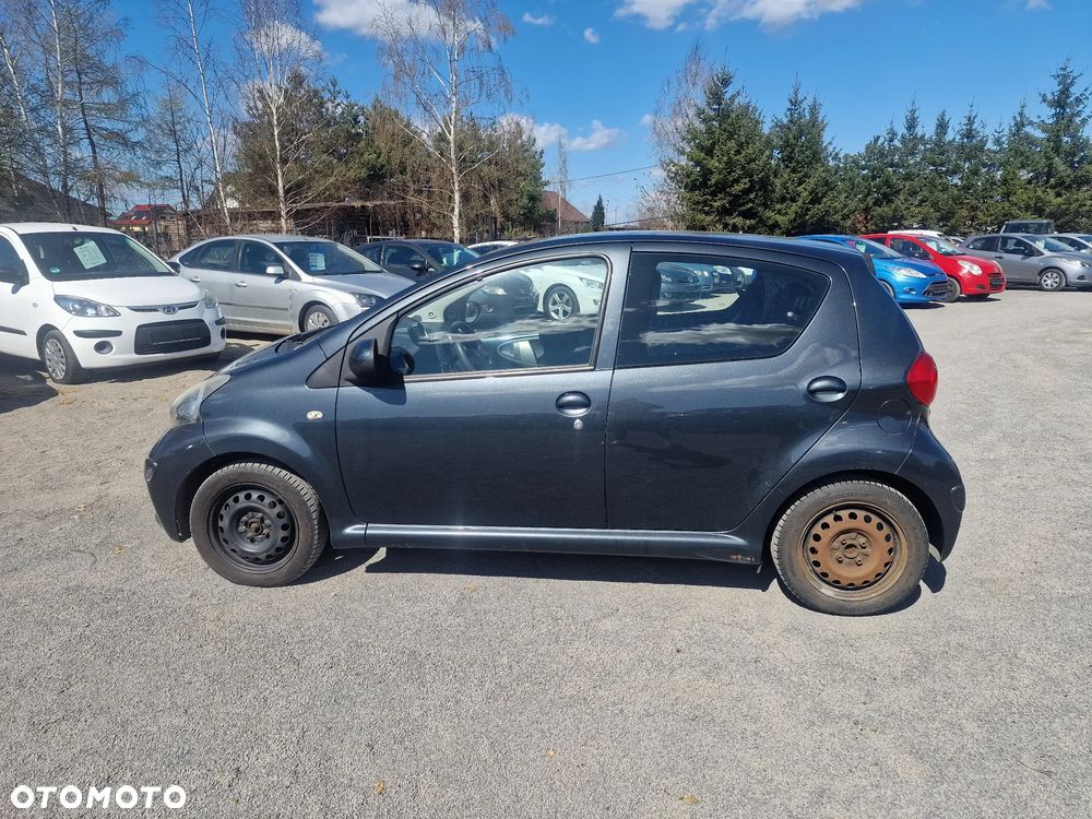 Toyota Aygo - 4
