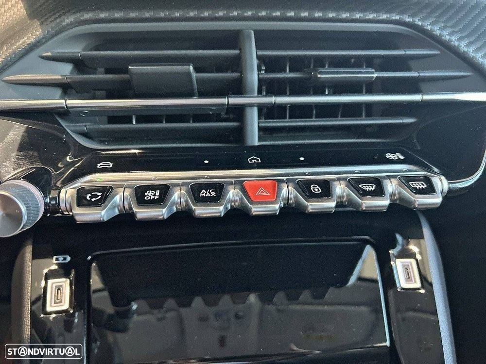 Peugeot 208 1.2 Hybrid Allure e-DCS6 - 20