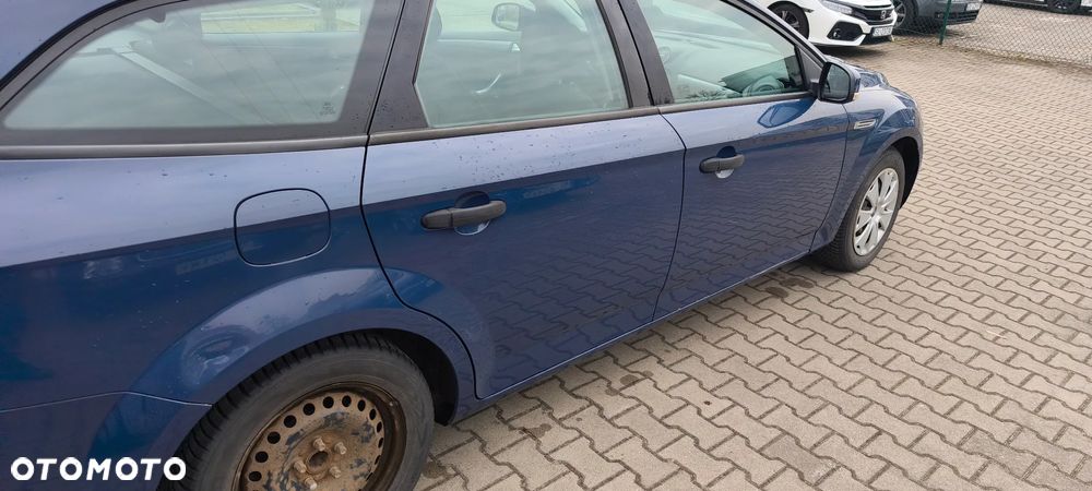 Ford Mondeo 2.0 TDCi Ambiente - 8