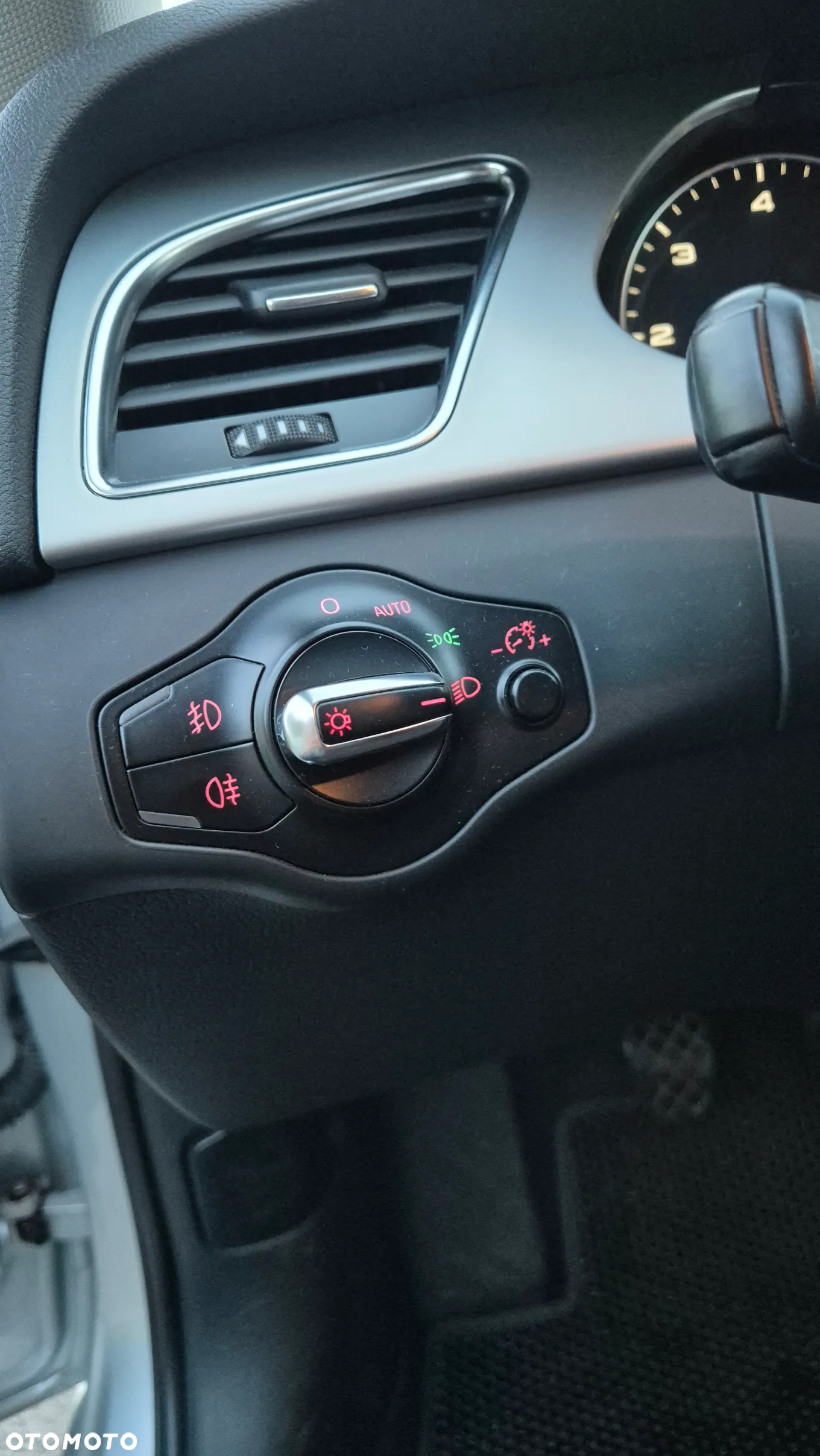 Audi A4 ver-2-0-tdi-quattro - 12