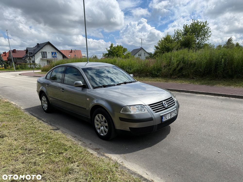 Volkswagen Passat 1.9 TDI Basis - 3