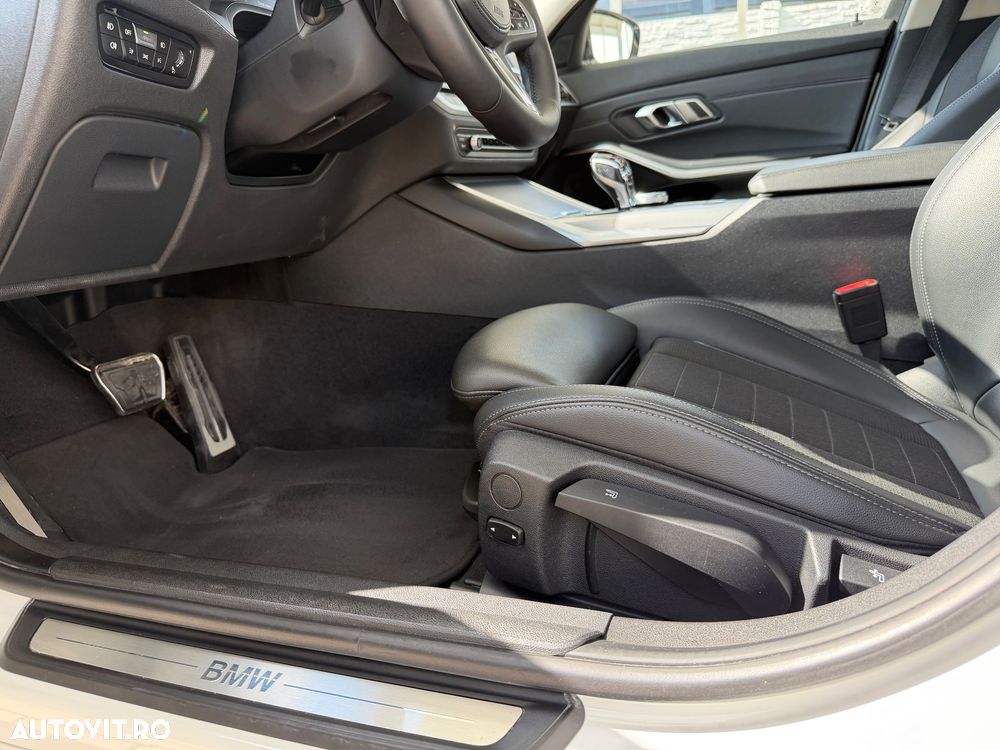 BMW Seria 3 320d xDrive AT Sport Line - 14