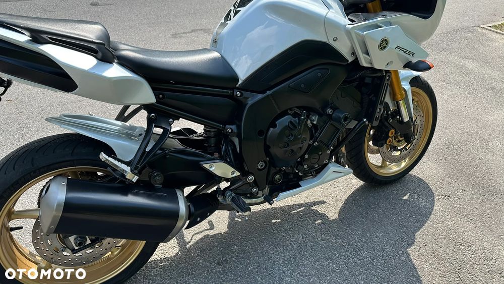 Yamaha FZ8 - 5