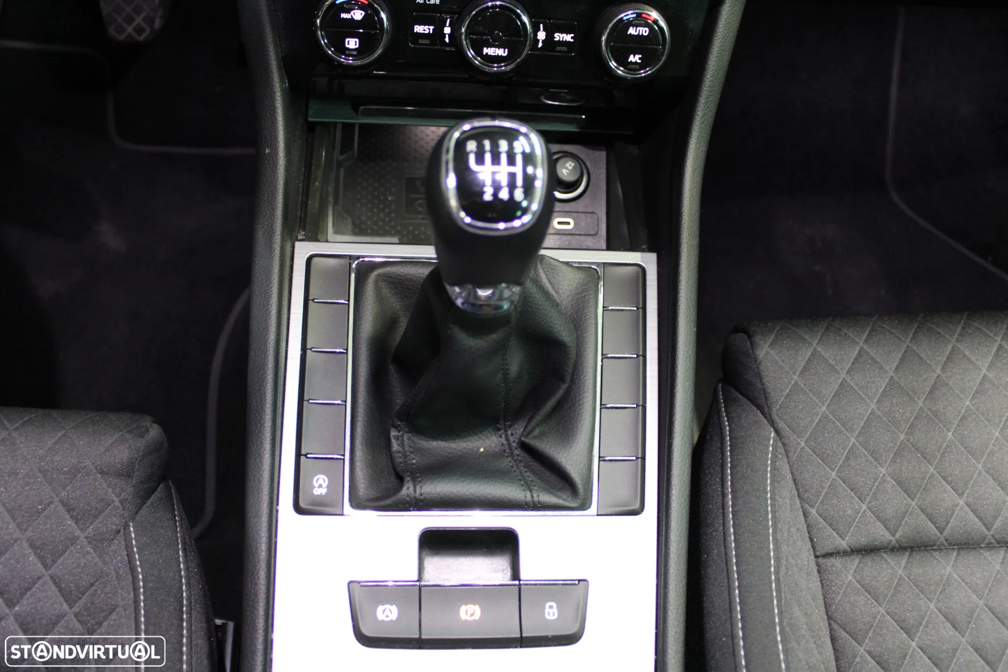 Skoda Superb Break 2.0 TDI Ambition - 16