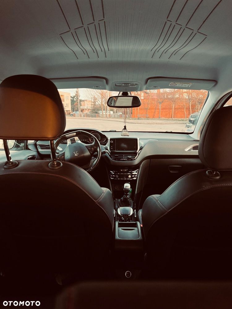 Peugeot 2008 PureTech 110 Stop&Start GT-Line Edition - 22