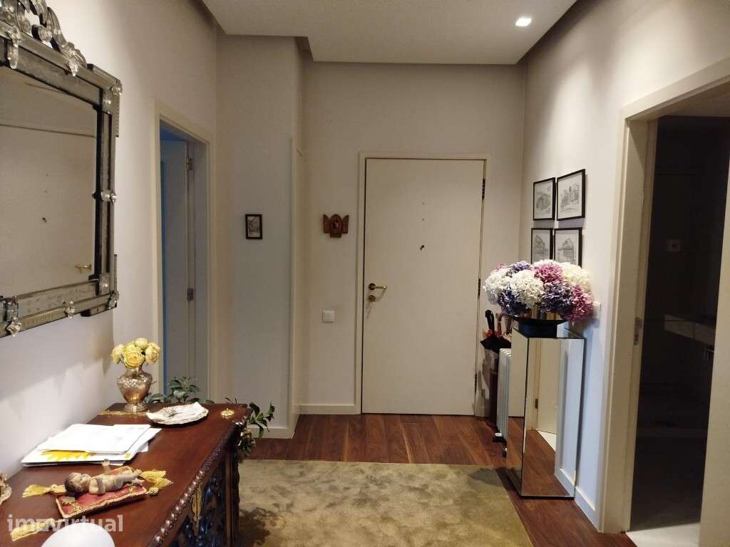 Apartamento T3+1 no Centro da Cidade - Como Novo! - Grande imagem: 4/25