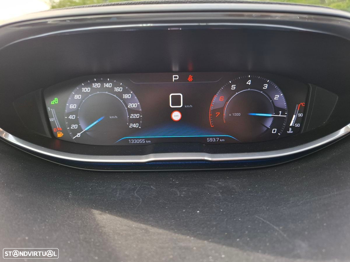 Peugeot 3008 PureTech 130 Stop & Start GPF EAT8 Crossway - 8