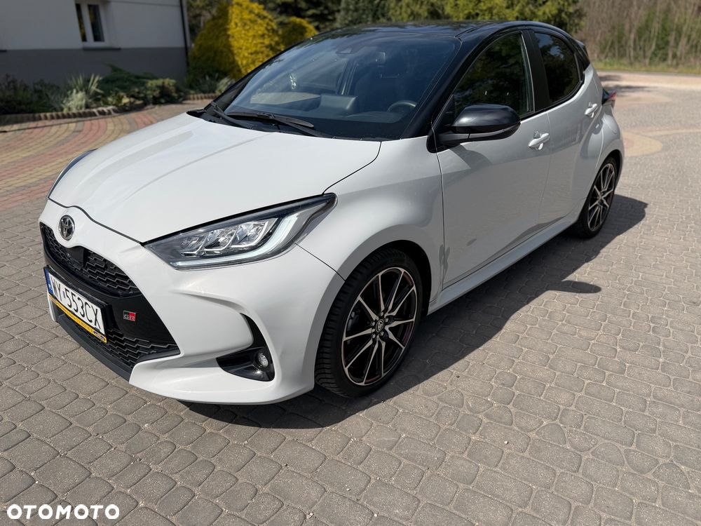 Toyota Yaris 1.5 VVT-i GR SPORT - 10