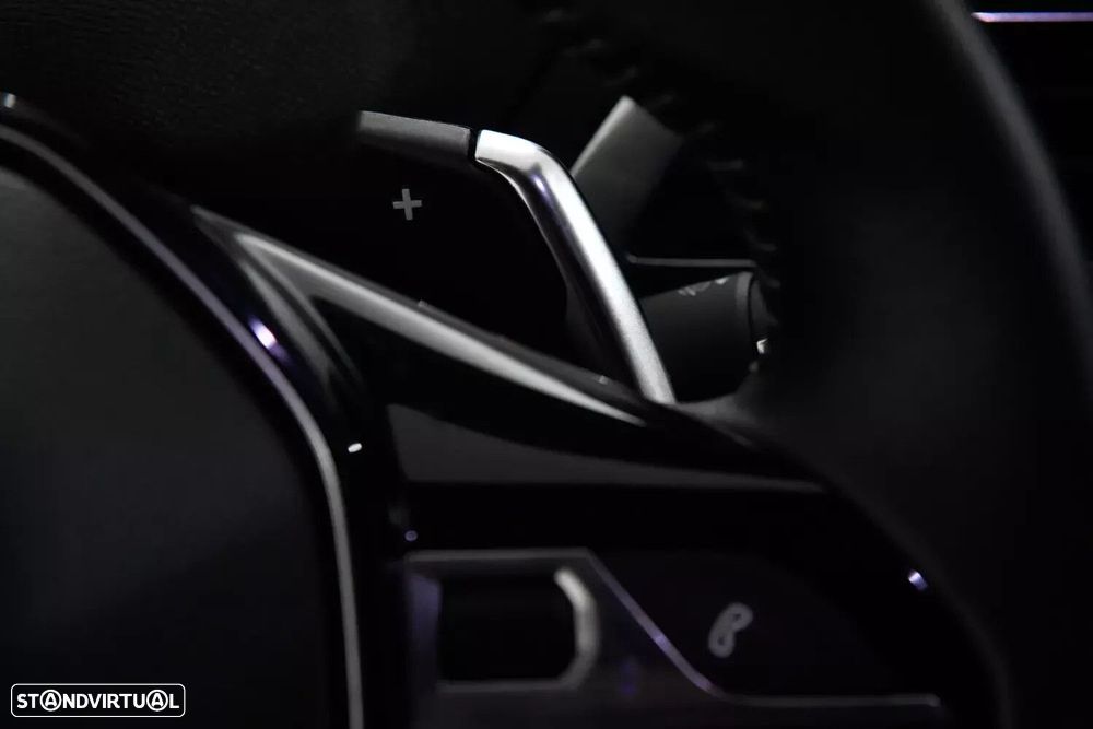 Peugeot 5008 1.2 PureTech Allure Pack EAT8 - 22