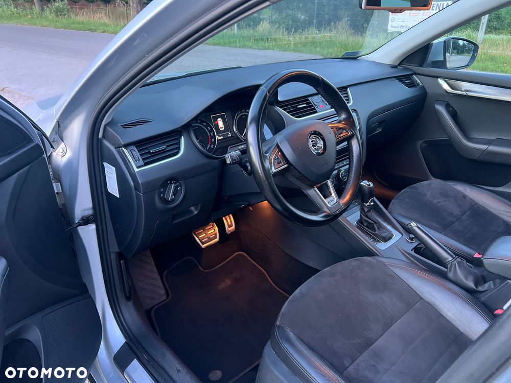Skoda Octavia Scout 2.0 TDI 4x4 DSG - 18