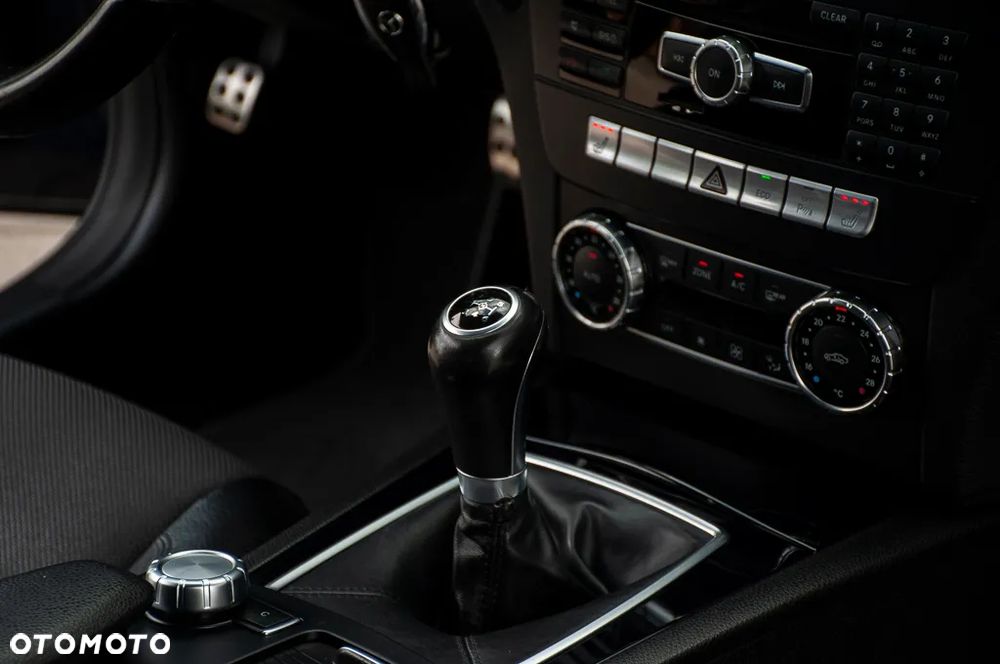 Mercedes-Benz Klasa C 180 BlueEFFICIENCY - 20