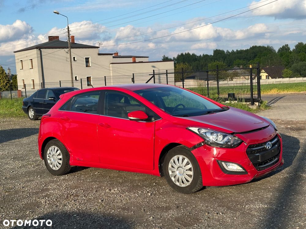 Hyundai i30 1.6 Comfort - 10
