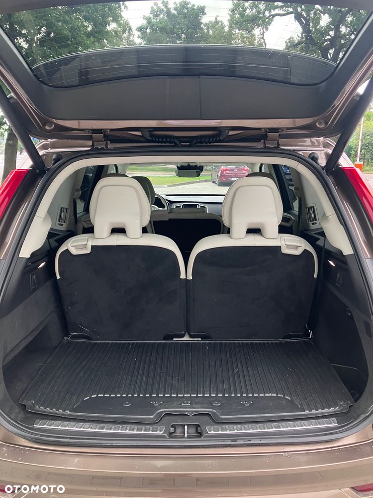 Volvo XC 90 - 10