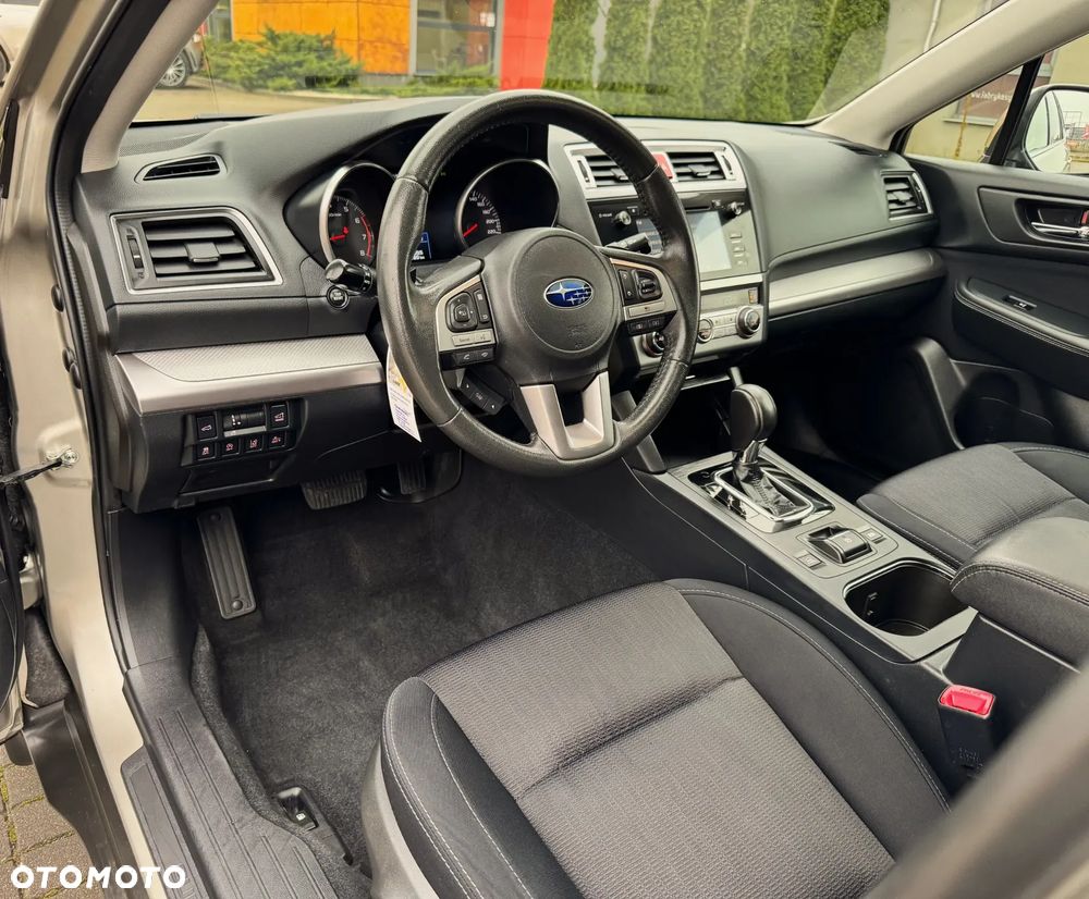 Subaru Outback 2.5i Exclusive - 17