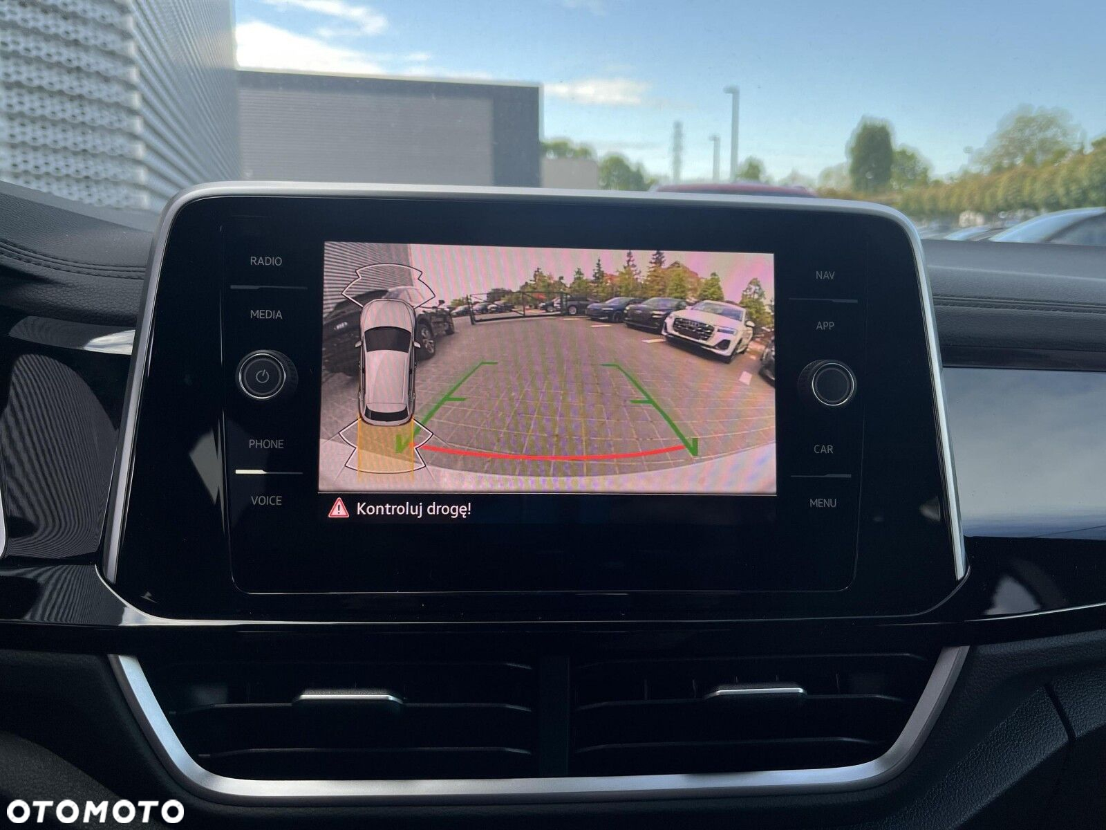 Volkswagen T-Roc 1.5 TSI R-Line Plus DSG - 32