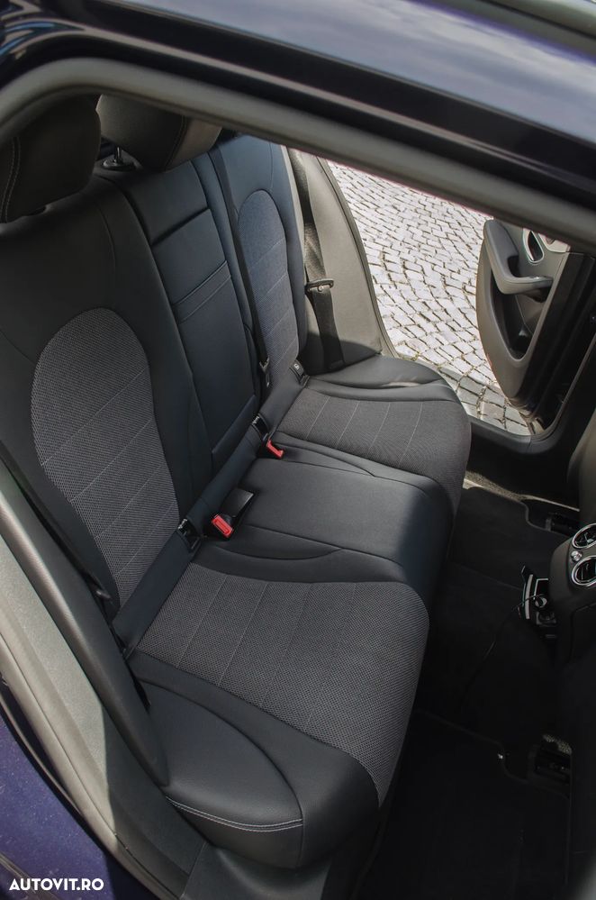 Mercedes-Benz C - 18