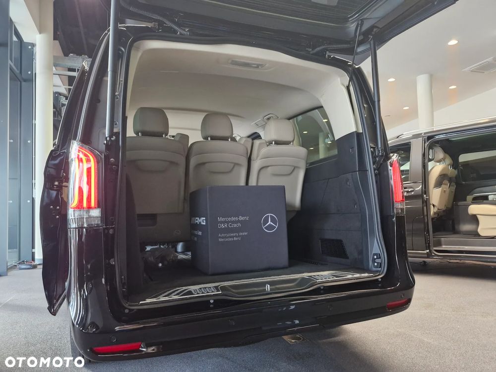 Mercedes-Benz Klasa V - 27