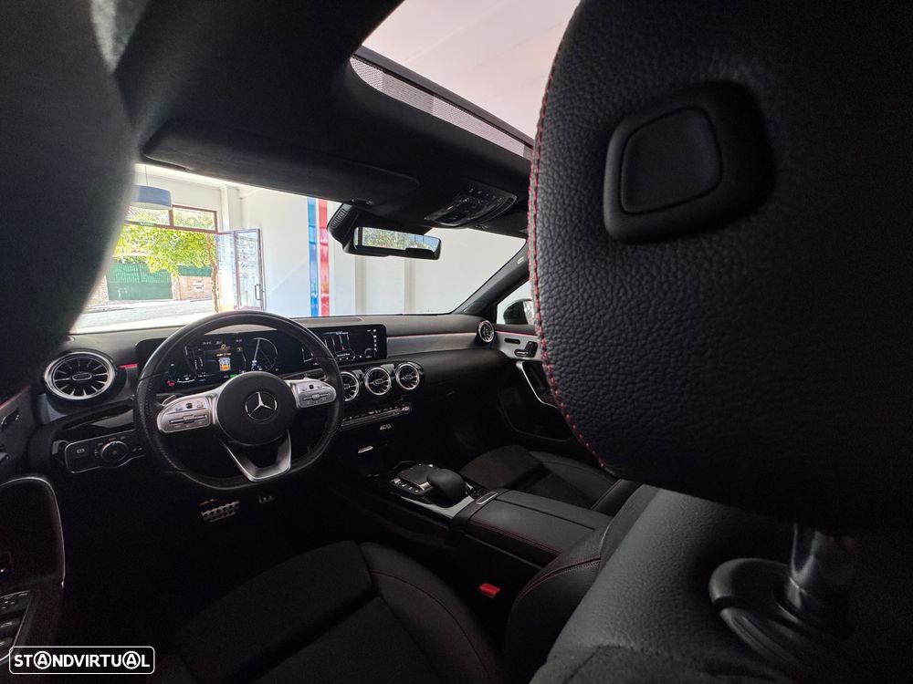 Mercedes-Benz A 250 e AMG Line - 21