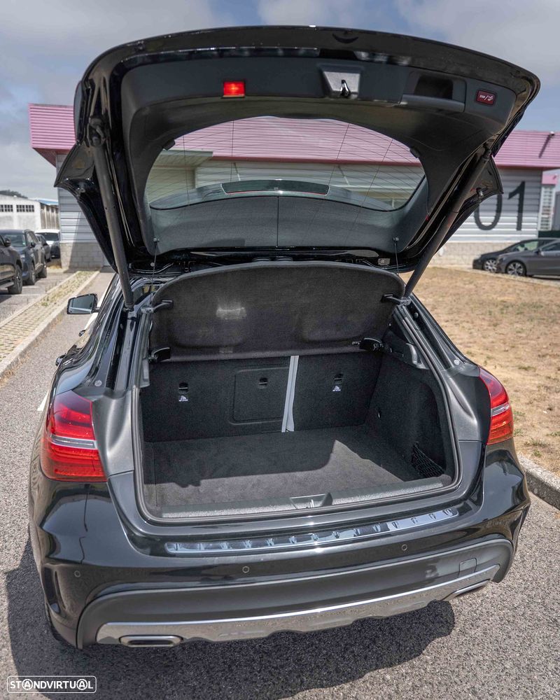 Mercedes-Benz GLA 220 d - 52