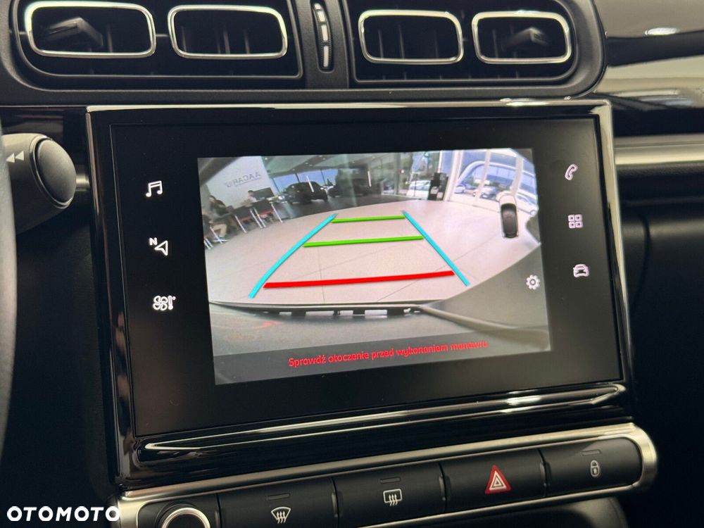 Citroën C3 1.2 PureTech Shine EAT6 - 37