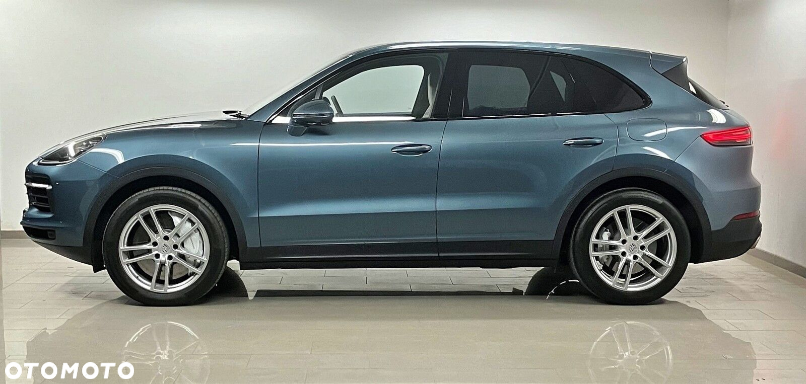 Porsche Cayenne - 2