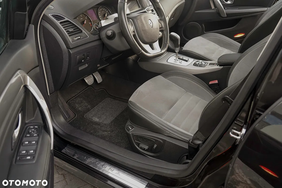 Renault Laguna Grandtour 2.0 dCi FAP Dynamique - 26
