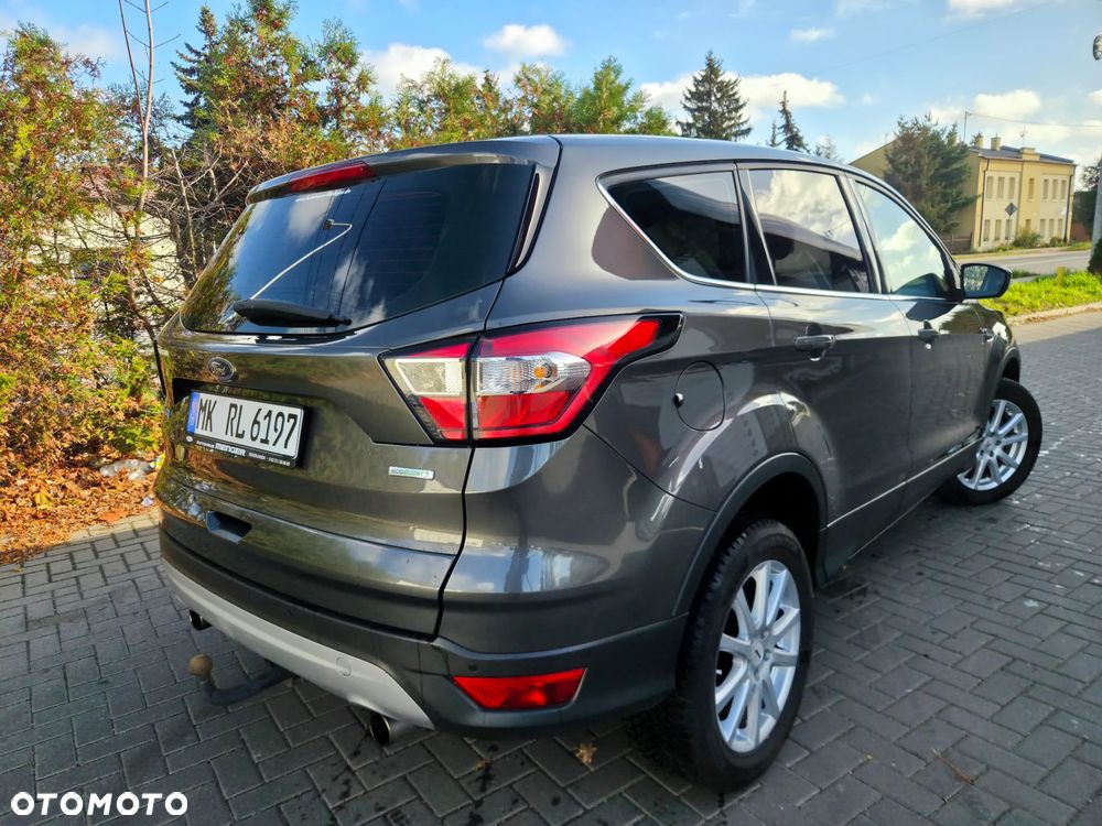 Ford Kuga 1.5 EcoBoost 2x4 Cool & Connect - 11
