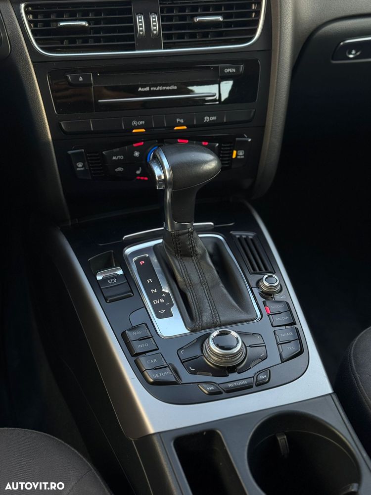 Audi A4 2.0 TDI DPF multitronic Attraction - 29