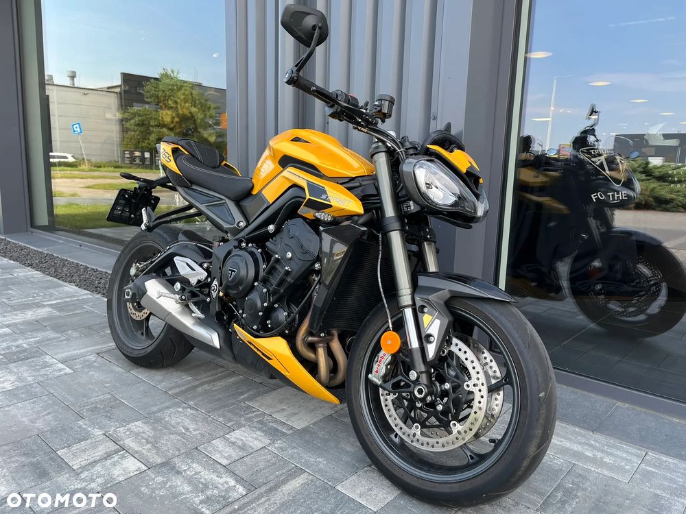 Triumph Street Triple - 2