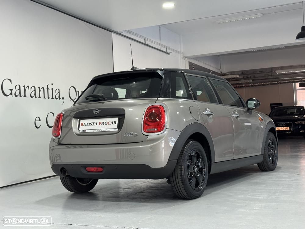 MINI 5 Portas One D - 17