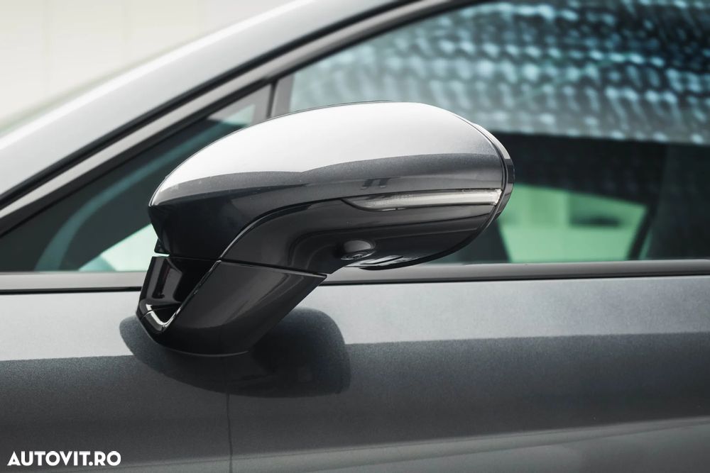 Porsche Panamera - 30