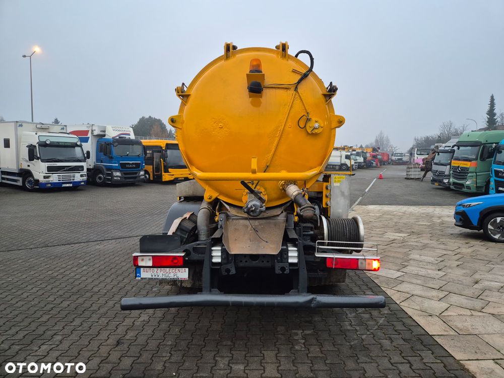 Renault PREMIUM DXI LANDER D 370 / WÓŻ ASENIZACYJNY / 12M3 / 3M3 WODA / WUKO / POMPY JUROP / JEDEN WŁAŚCICIEL / EURO 4 / SERWISOWANY / MOCNA POMPA / ADR - 12