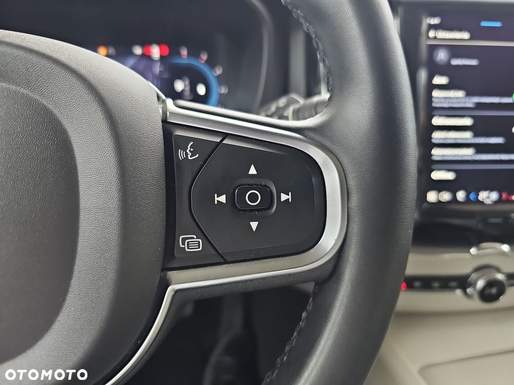 Volvo XC 60 - 21
