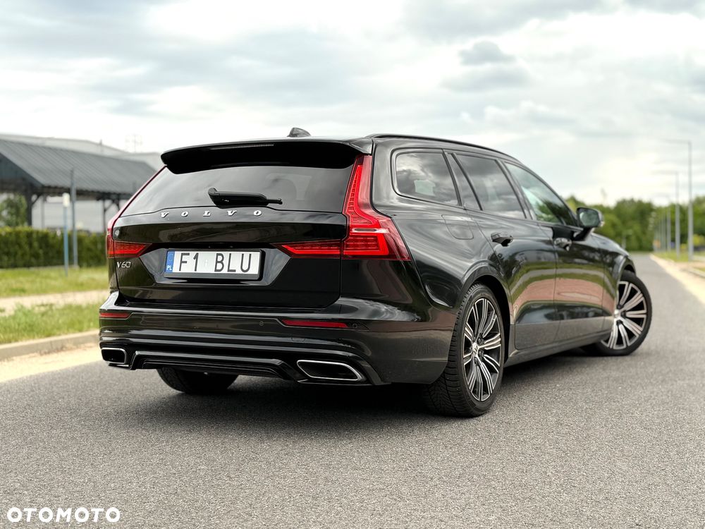 Volvo V60 D4 Geartronic R-Design - 29