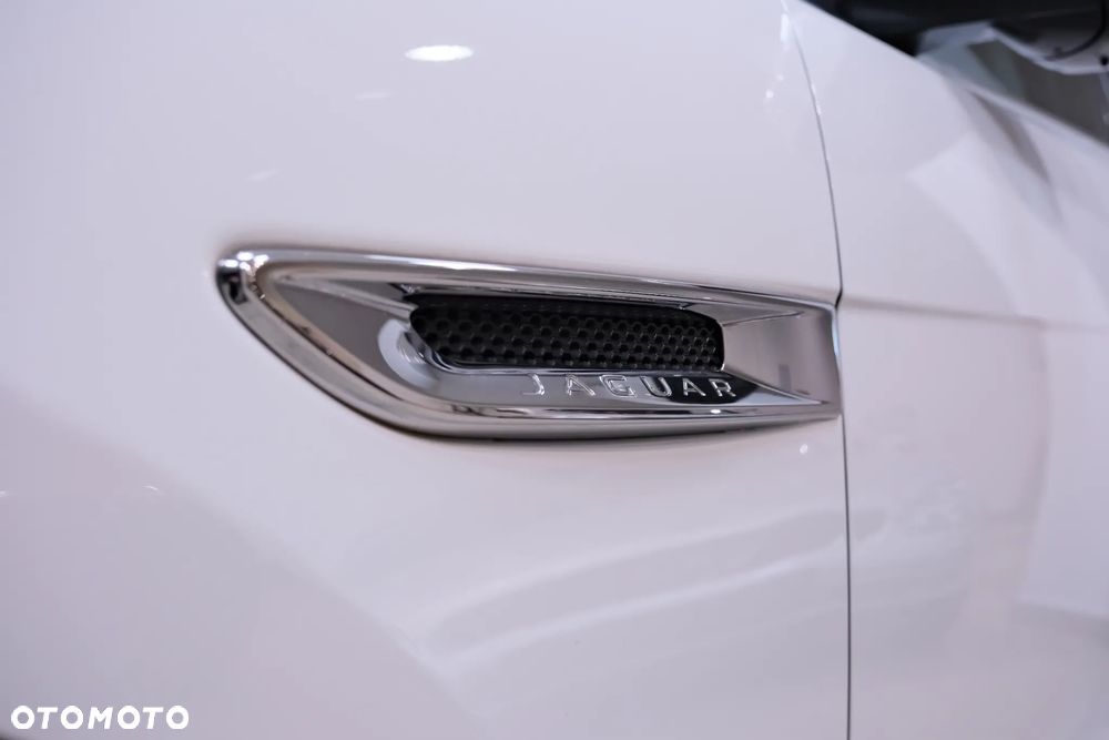 Jaguar F-Pace 2.0 i4D AWD Prestige - 21