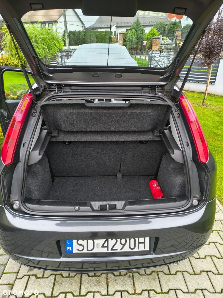 Fiat Grande Punto - 13