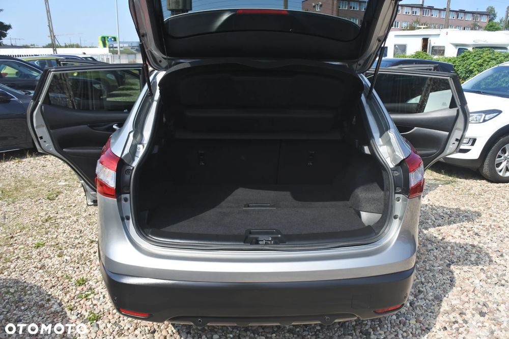 Nissan Qashqai 1.2 DIG-T Tekna EU6 - 12