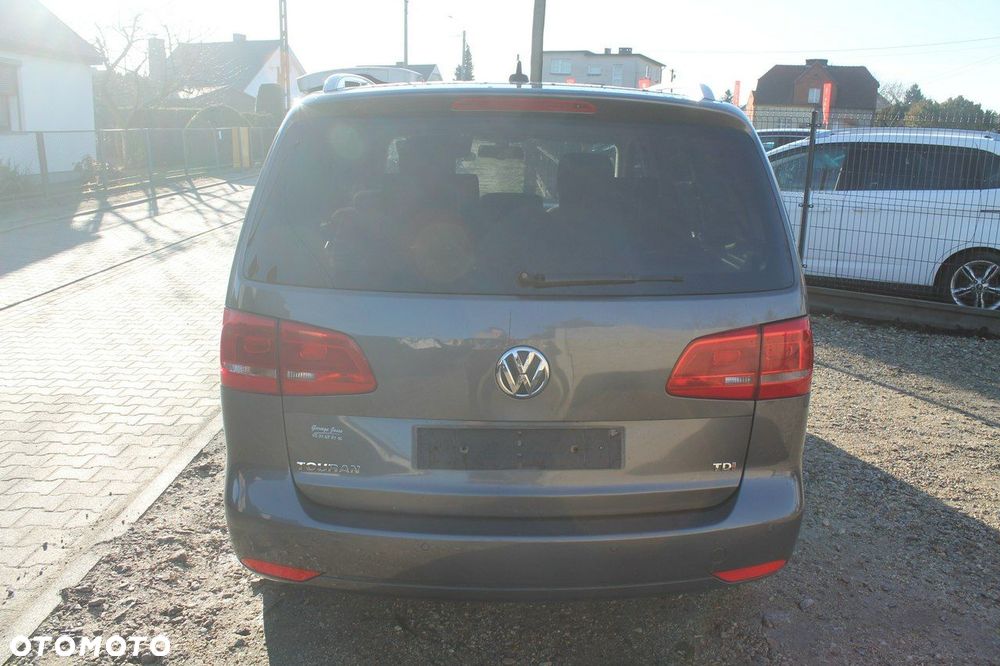 Volkswagen Touran - 6