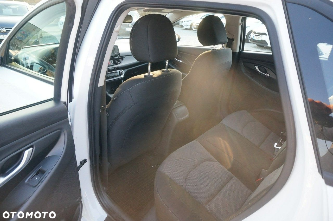 Hyundai i30 - 24