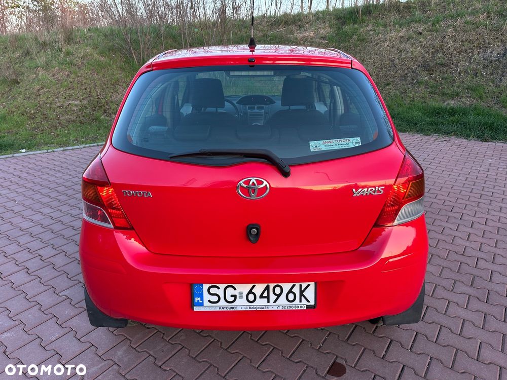 Toyota Yaris 1.33 2010 - 6