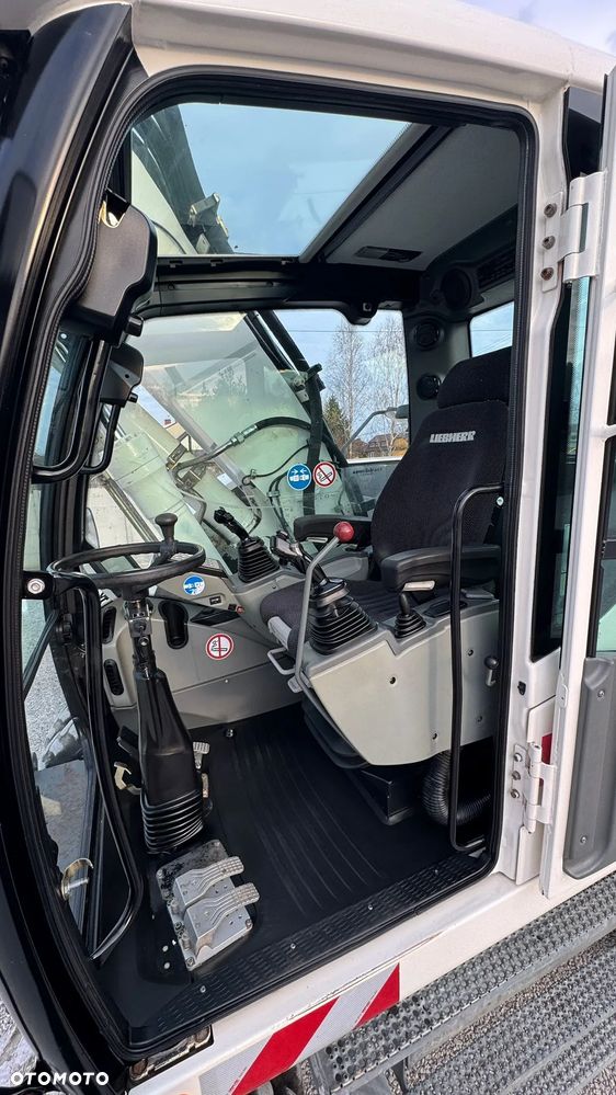 Liebherr 918 compact - 28