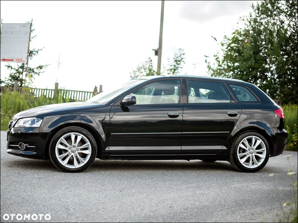 Audi A3 Sportback - 3