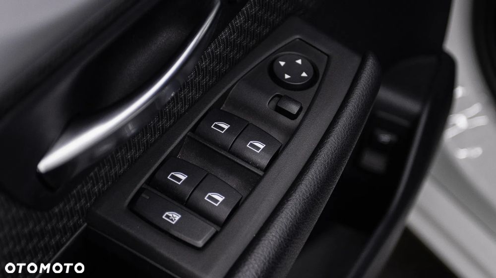 BMW Seria 2 218d Advantage - 29
