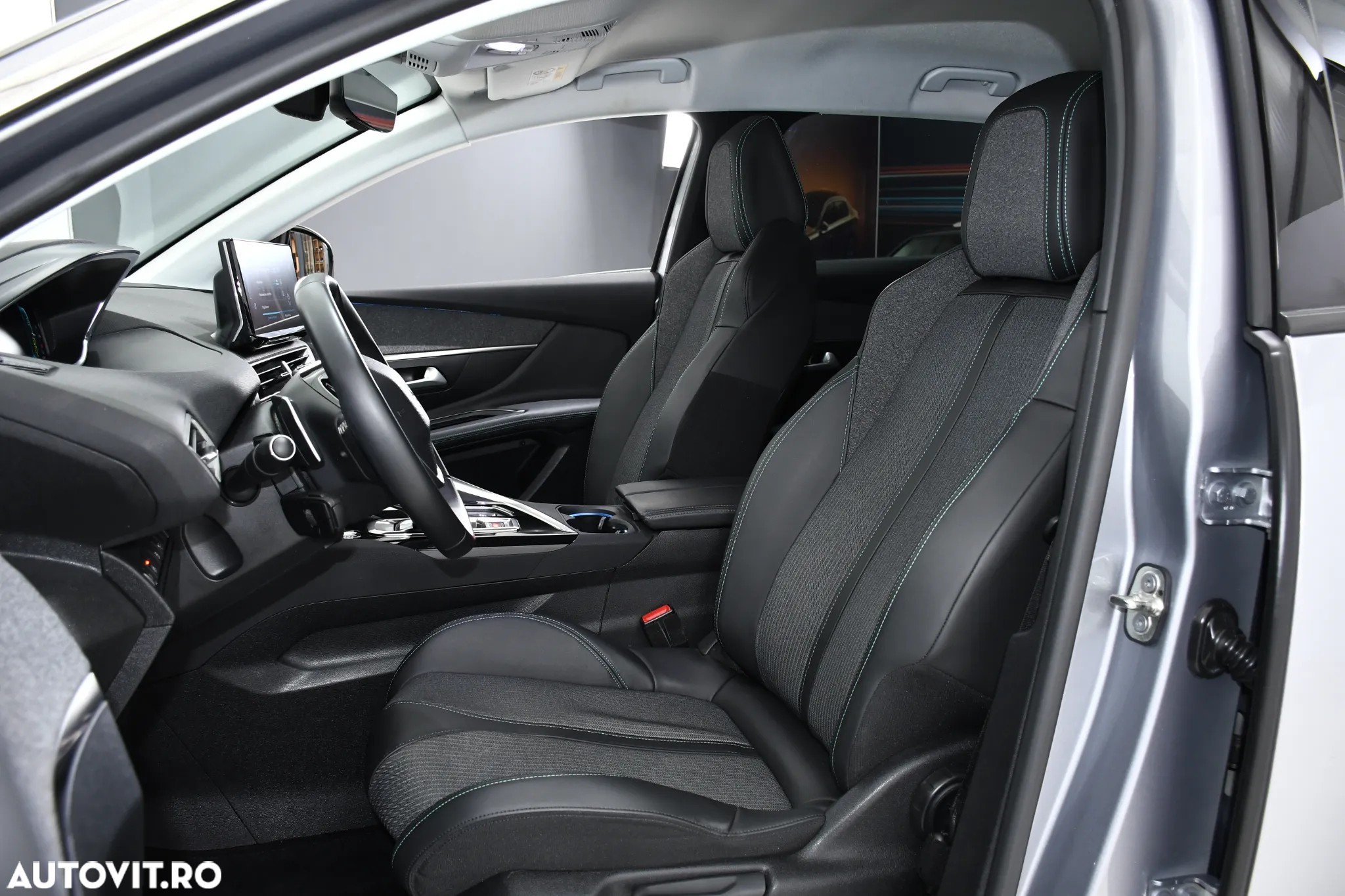Peugeot 3008 PHEV EAT8 Allure - 13