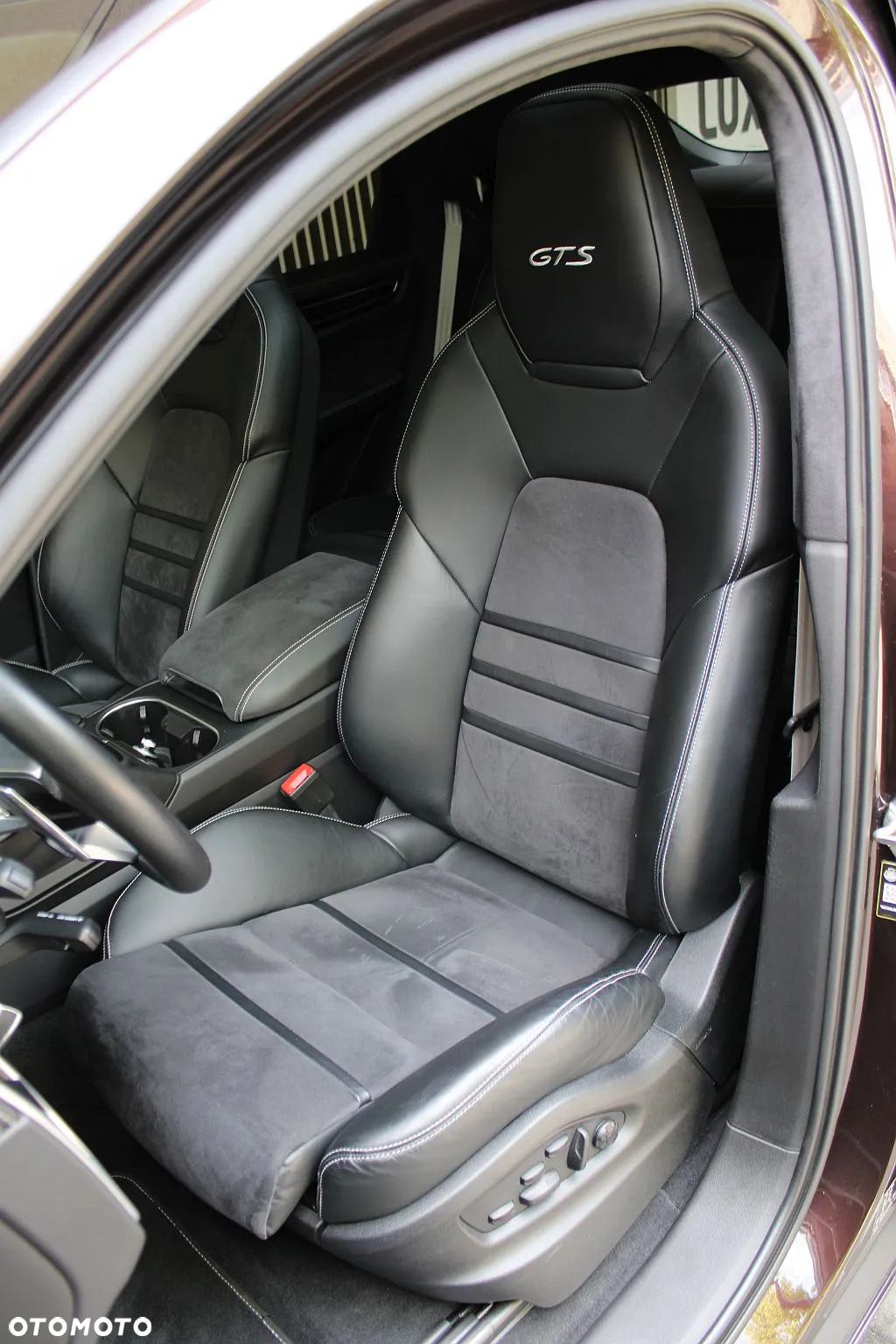 Porsche Cayenne Coupe GTS - 12