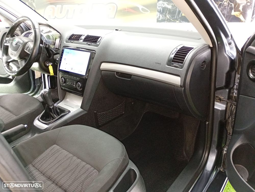 Skoda Octavia 1.9 TDI Sportline - 27
